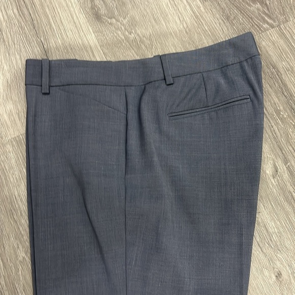 Tailored Theory pant suit in powder blue - Picture 4 of 11